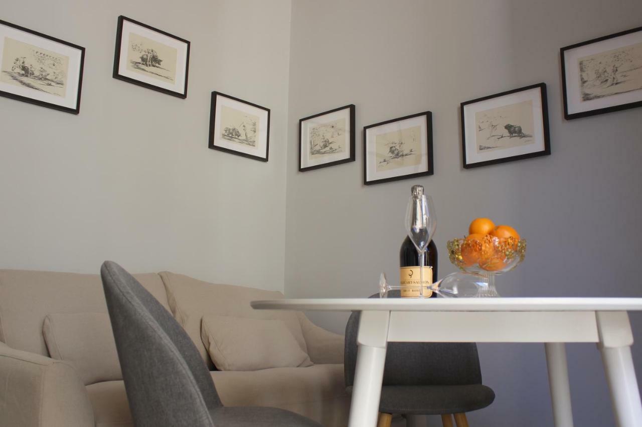 Apartamentos Reyes Catolicos 14 Sevilla Kültér fotó