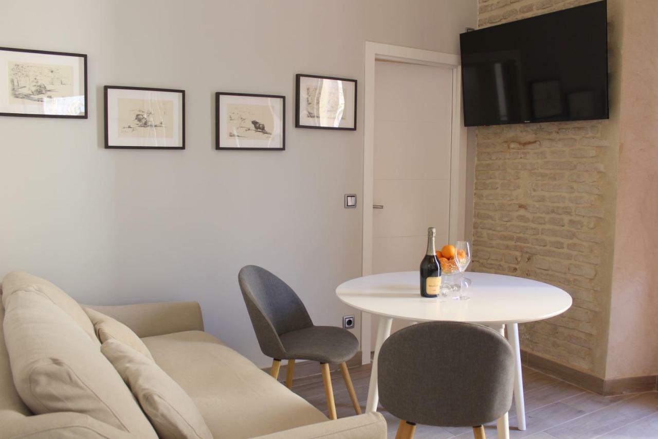 Apartamentos Reyes Catolicos 14 Sevilla Kültér fotó