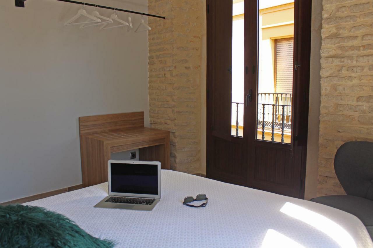 Apartamentos Reyes Catolicos 14 Sevilla Kültér fotó